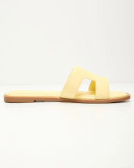 Gordy Flat Sandal